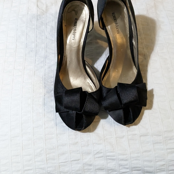 Black evening Satin w square bow peep toe shoes/heels - Picture 2 of 3